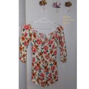 Cute floral romper, slightly off shoulder